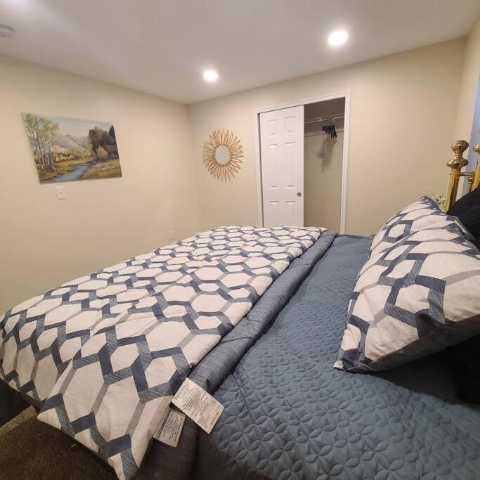 盐湖城Entire Huge Basement! Fast Wifi! Private Entrance!别墅 外观 照片
